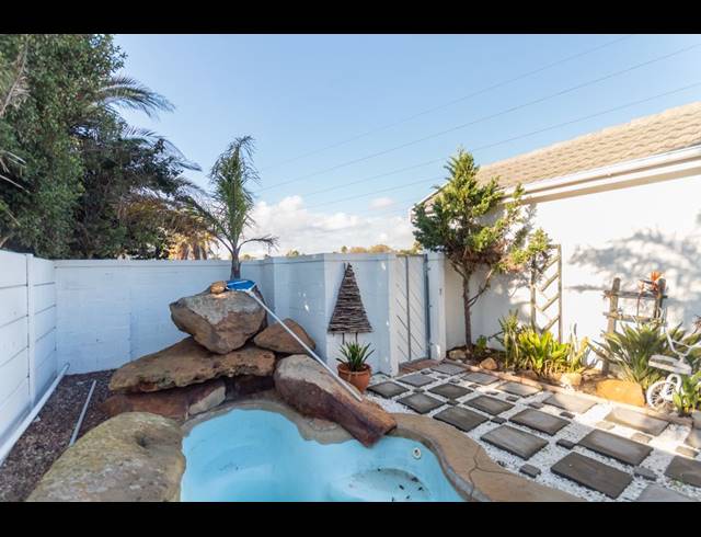 2 BEDROOM HOUSE RENTED IN SUNNINGDALE